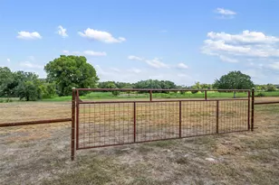 121 Dog Run, Burnet, TX 78611 - Photo 13