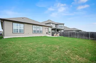 8213 Knoxville Trl, Austin, TX 78744 - Photo 19