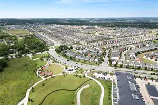8213 Knoxville Trl, Austin, TX 78744 - Photo 23