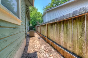 4805 Evans Ave, Austin, TX 78751 - Photo 23