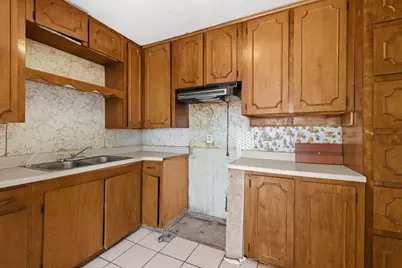 1114 Richardine Avenue, Austin, TX 78721 - Photo 13
