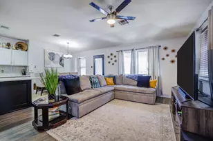 1201 N Darjeeling Dr, Pflugerville, TX 78660 - Photo 7