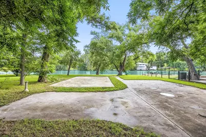 524 Turtle Lane, Seguin, TX 78155 - Photo 9