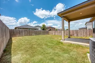 500 Dakota Crk, New Braunfels, TX 78130 - Photo 37