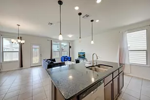 500 Dakota Crk, New Braunfels, TX 78130 - Photo 9