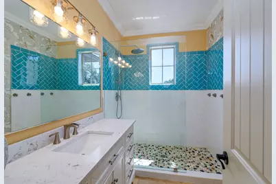 2802 Lohmans Ford Road #B, Lago Vista, TX 78645 - Photo 25