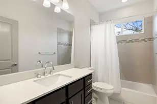 2805 Sol Wilson Ave, Austin, TX 78702 - Photo 19