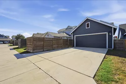 9126 Cattle Baron Path, Austin, TX 78747 - Photo 29