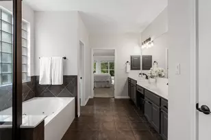 2508 Lipizzan Dr, Austin, TX 78732 - Photo 13