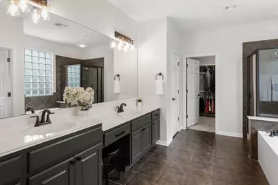 2508 Lipizzan Drive, Austin, TX 78732 - Photo 15