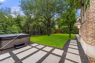 2508 Lipizzan Dr, Austin, TX 78732 - Photo 29