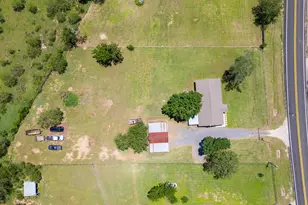 3363 FM713, Lockhart, TX 78644 - Photo 25