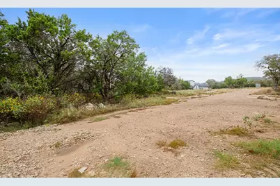 18211 Gregg Bluff Road, Jonestown, TX 78645 - Photo 5