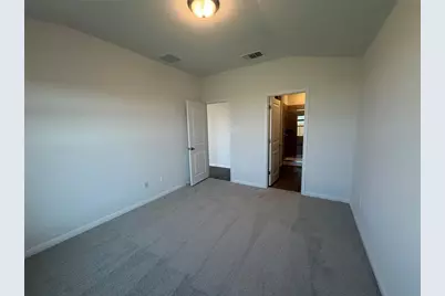 121 Honey Bee Road, Jarrell, TX 76537 - Photo 5