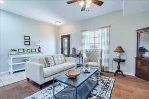 17912 Linkhill Dr, Dripping Springs, TX 78620 - Photo 7