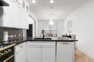 9201 Brodie Ln, Austin, TX 78748 - Photo 11