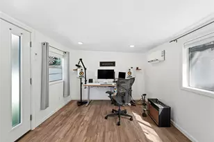 6911 Langston Dr, Austin, TX 78723 - Photo 27