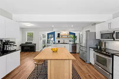 6911 Langston Drive, Austin, TX 78723 - Photo 11