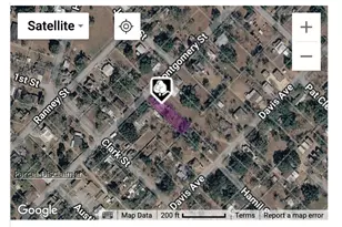 311 Montgomery St, Yoakum, TX 77995 - Photo 1