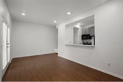 2217 W San Gabriel Street #304, Austin, TX 78705 - Photo 9