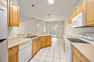 21513 Pershing Ave, Lago Vista, TX 78645 - Photo 3