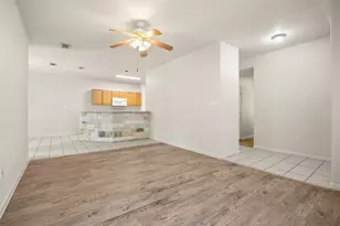 21513 Pershing Ave, Lago Vista, TX 78645 - Photo 9