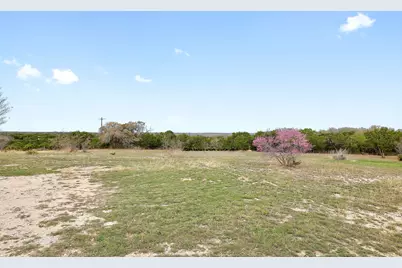 9050 County Road 272, Bertram, TX 78605 - Photo 23