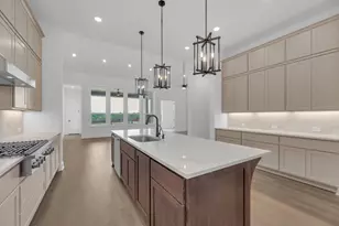 116 Lookout Point Dr, Liberty Hill, TX 78642 - Photo 9