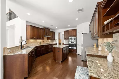5705 Lipan Apache Bend, Austin, TX 78738 - Photo 9