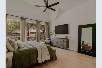 12516 Uvalde Creek Drive, Austin, TX 78732 - Photo 23