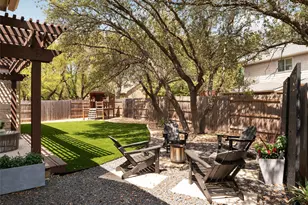 12516 Uvalde Creek Dr, Austin, TX 78732 - Photo 31