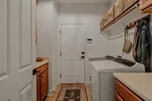 12516 Uvalde Creek Dr, Austin, TX 78732 - Photo 19