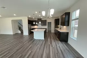 541 Ayinger Ln, Austin, TX 78728 - Photo 11