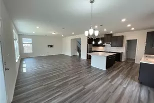 541 Ayinger Ln, Austin, TX 78728 - Photo 9