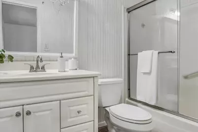 10104 Woodland Village Drive, Austin, TX 78750 - Photo 15