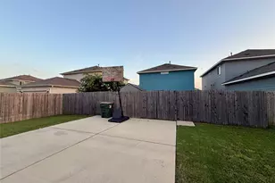 202 Mossycup Dr, San Marcos, TX 78666 - Photo 23