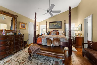 1136 Challenger, Lakeway, TX 78734 - Photo 19