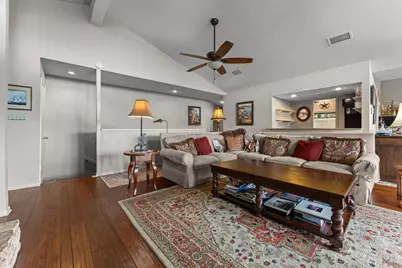 1136 Challenger, Lakeway, TX 78734 - Photo 11