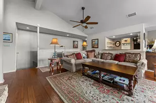 1136 Challenger, Lakeway, TX 78734 - Photo 11