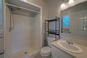 405 E Grady Dr, Austin, TX 78753 - Photo 13