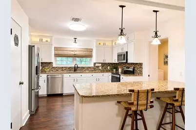 890 Highway 21 E, Bastrop, TX 78602 - Photo 7