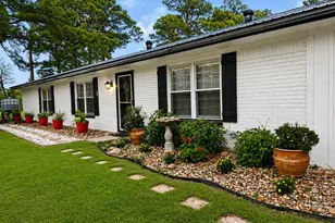 890 Hwy 21 E, Bastrop, TX 78602 - Photo 1