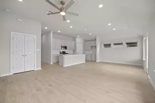 115 Mandeville Dr, Hutto, TX 78634 - Photo 7