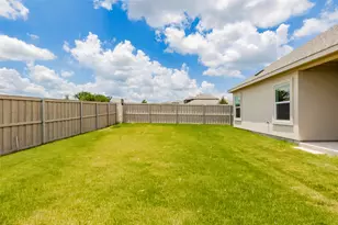 202 Cibolo Creek Loop, Bastrop, TX 78602 - Photo 33