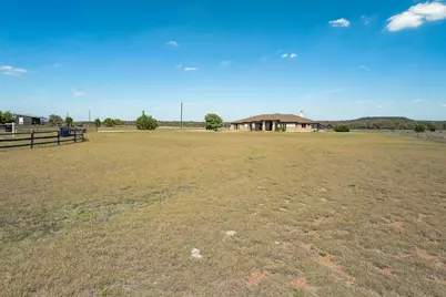 200 Stonehouse Drive, Liberty Hill, TX 78642 - Photo 21