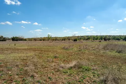 200 Stonehouse Drive, Liberty Hill, TX 78642 - Photo 23