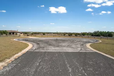 200 Stonehouse Drive, Liberty Hill, TX 78642 - Photo 19