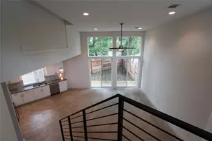 1204 Cometa St, Austin, TX 78721 - Photo 17