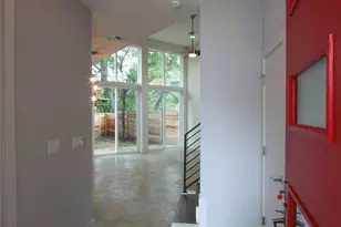 1204 Cometa St, Austin, TX 78721 - Photo 5