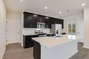 2500 Forest Creek Dr, Round Rock, TX 78665 - Photo 7